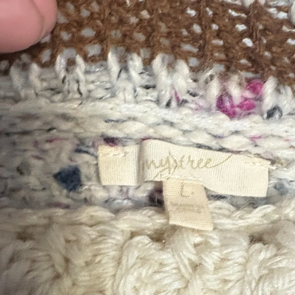 Mystree Multicolor Speckled V-Neck Sweater - Picture 2 of 3